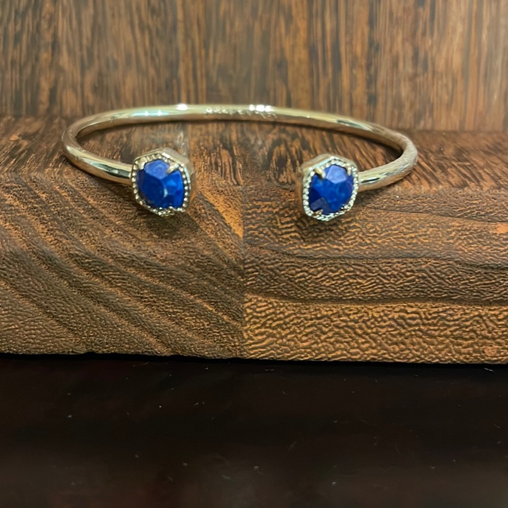 Kendra Scott bracelet